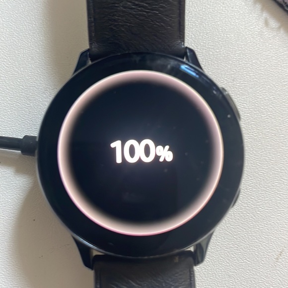 Samsung Galaxy Watch Active 2 - Picture 2 of 2